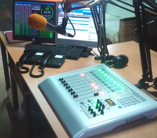 AZOT RADIO ON THE ISLAND OF REUNIÓN, CHOOSES AEQ CAPITOL IP CONSOLE