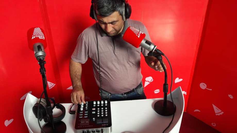 AVTO RADIO FROM AZERBAIJAN SELECTS AEQ DIGITAL TECHNOLOGY TO EQUALIZE THEIR IP RADIO STUDIOS