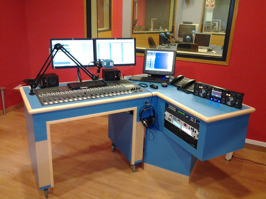 XARXA MEDIA EQUIPS THEIR NEW RADIO STUDIOS IN BARCELONA OVER AEQ MIXERS