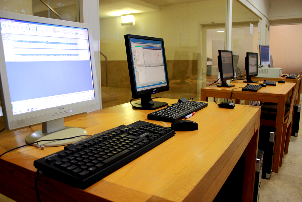 6 workstation in the main editorial office,  equipped with AudioPlus A+mini